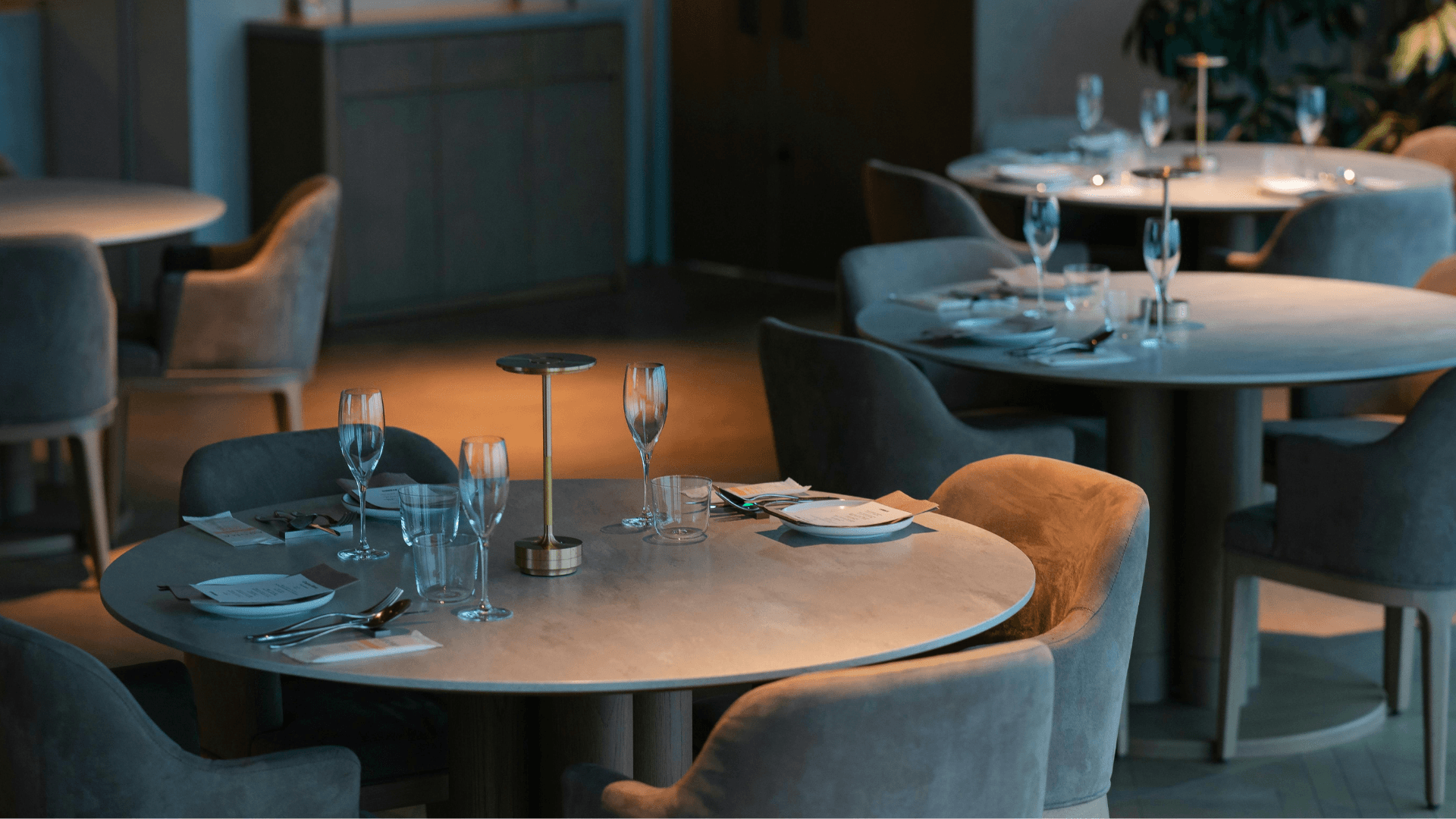 Restaurant-control-room-scaled