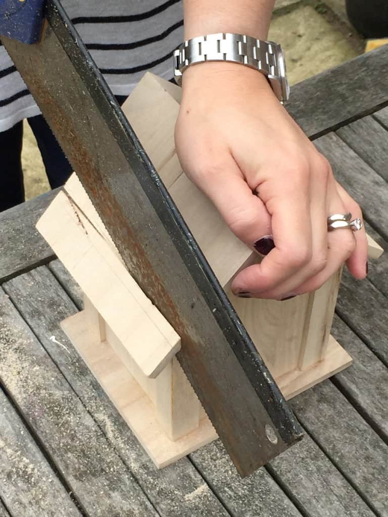 Making a beach hut birdhouse