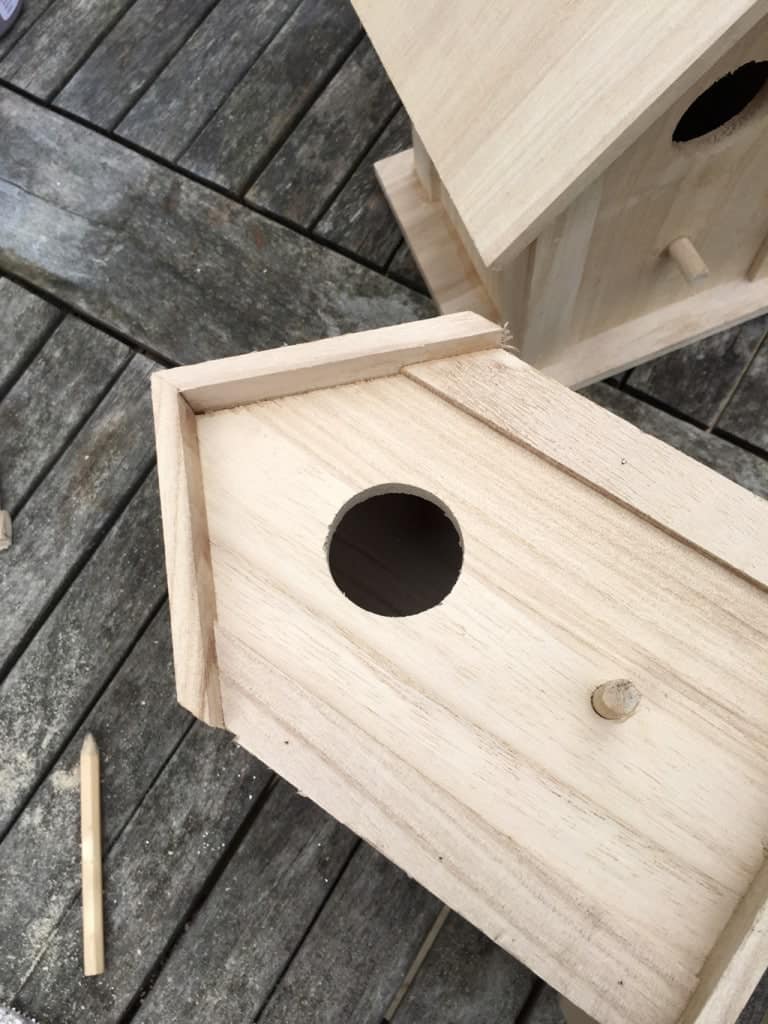 Making a beach hut birdhouse