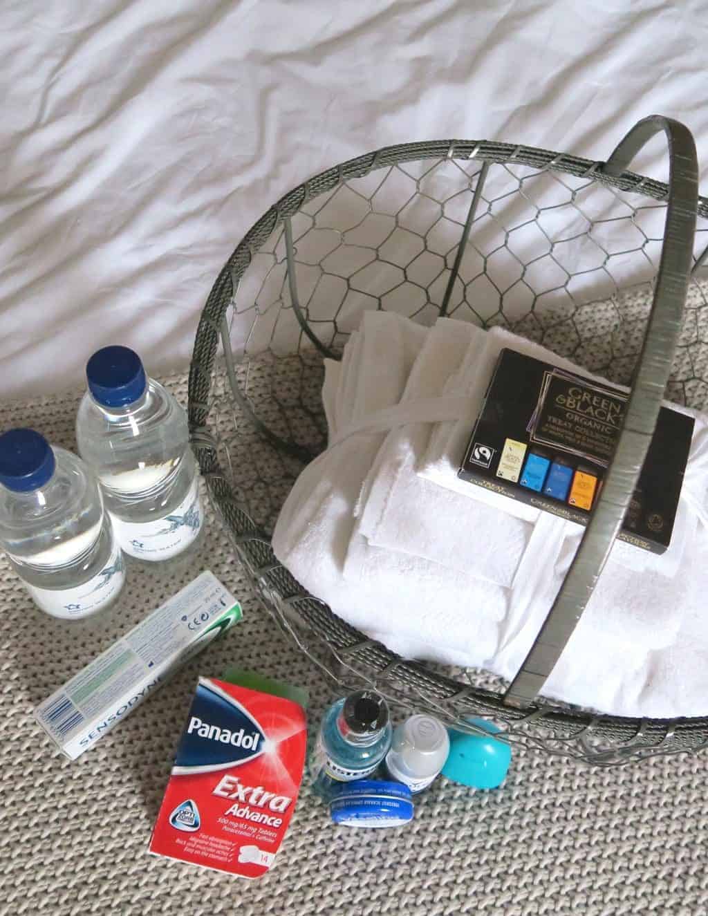 a-welcome-basket-for-houseguests9