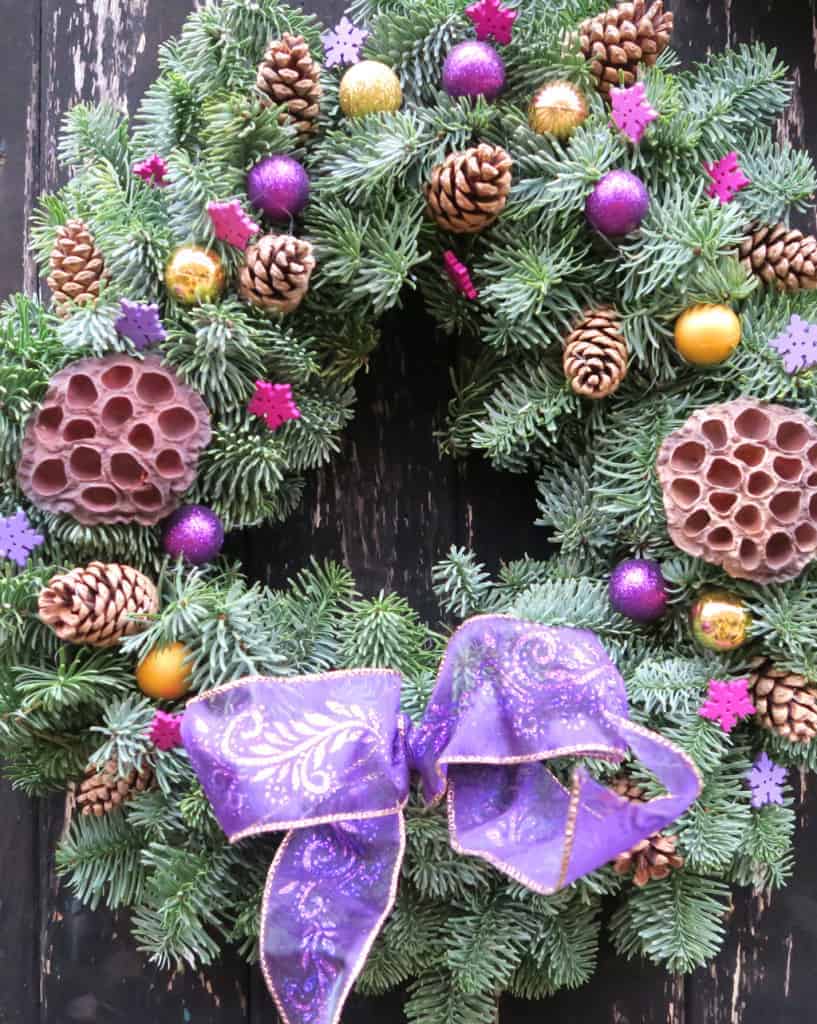 christmas-tree-shopping-wreath