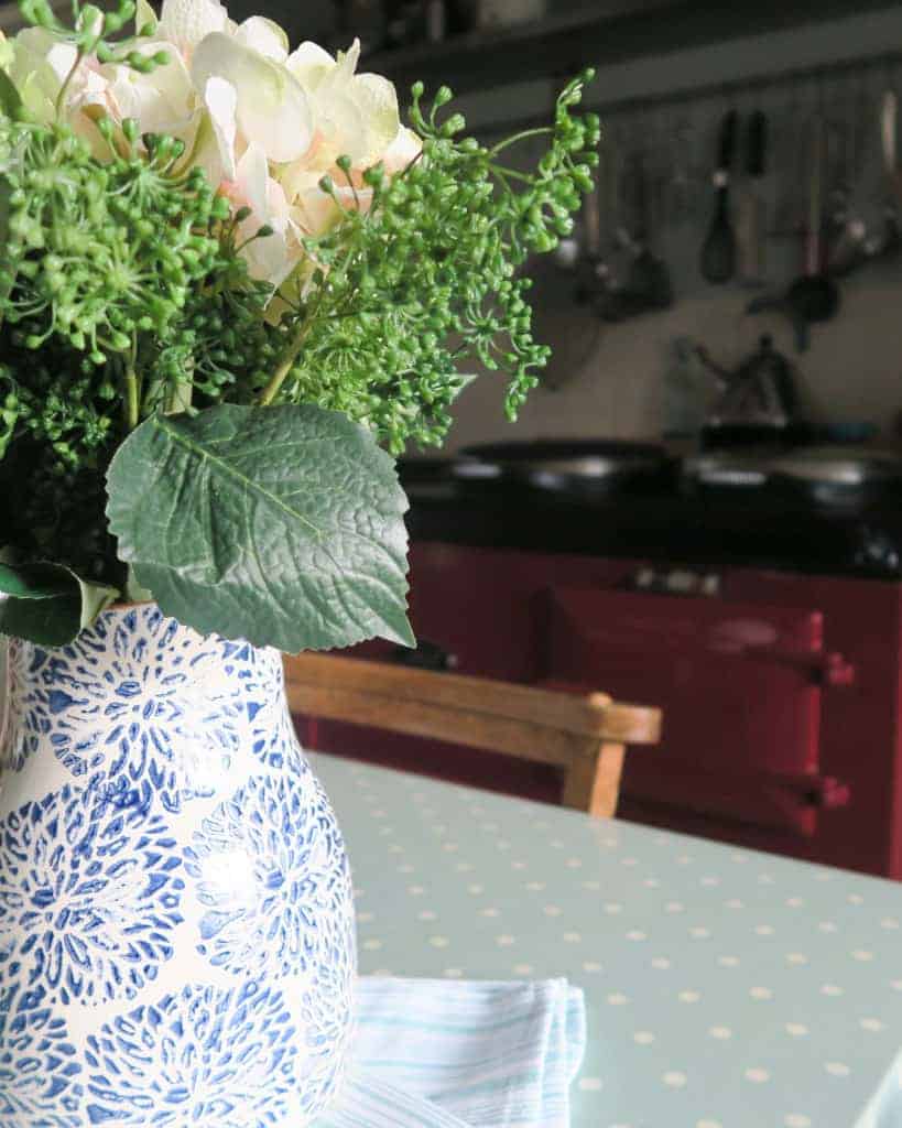 these everlasting blooms are the best artificial flowers I've ever seen!
