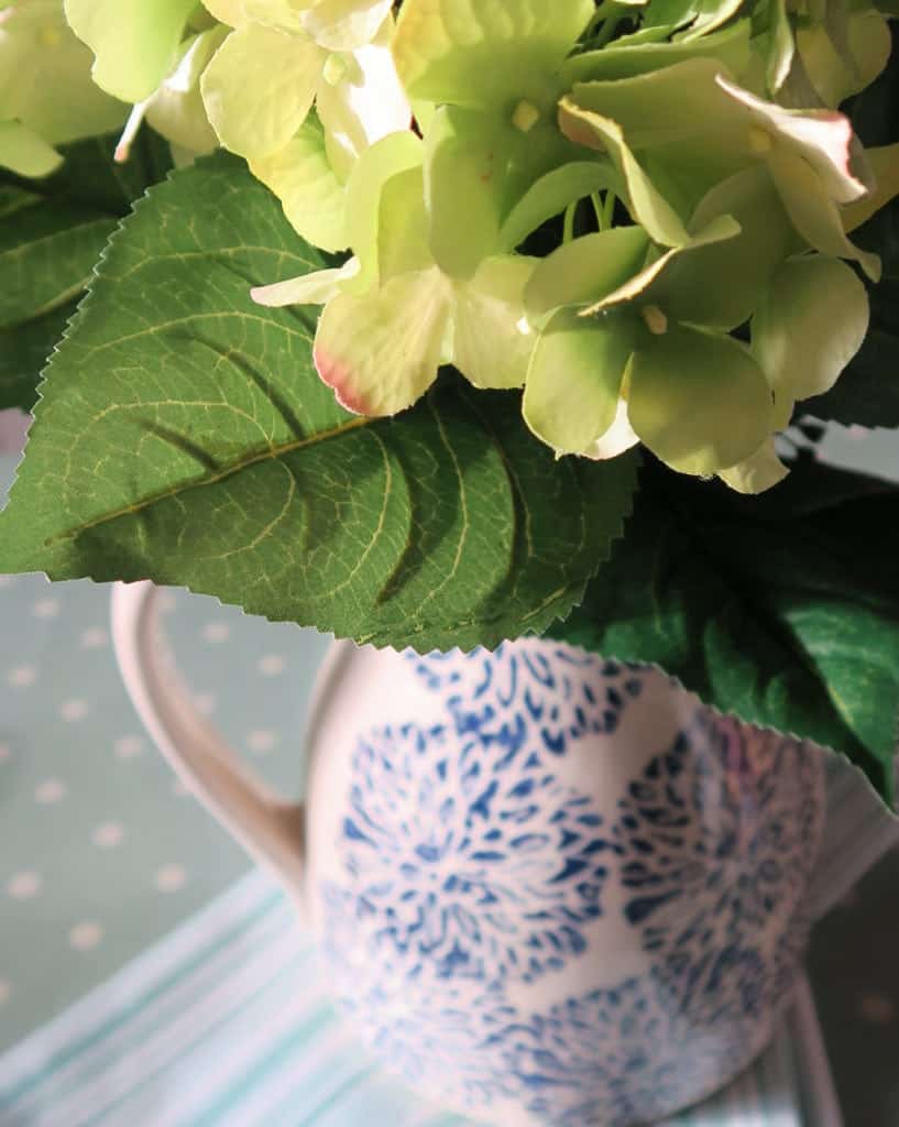 these everlasting blooms are the best artificial flowers I've ever seen!