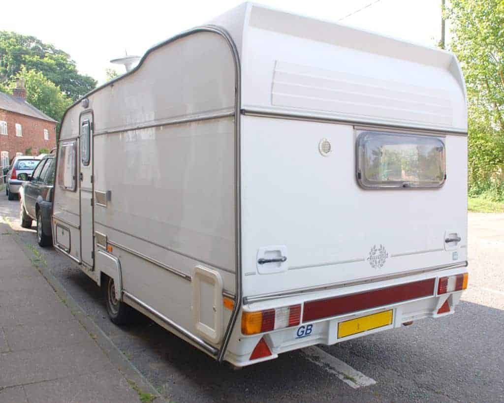 5 Tips on Buying a Second Hand Caravan 