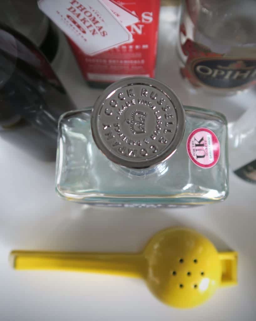 Creating a gin bar at home