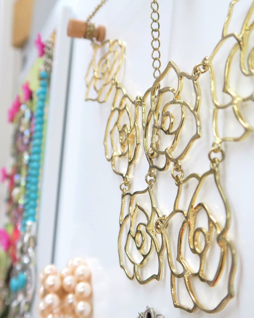 This stylish pegboard from GLTC  is the perfect jewellery organiser!