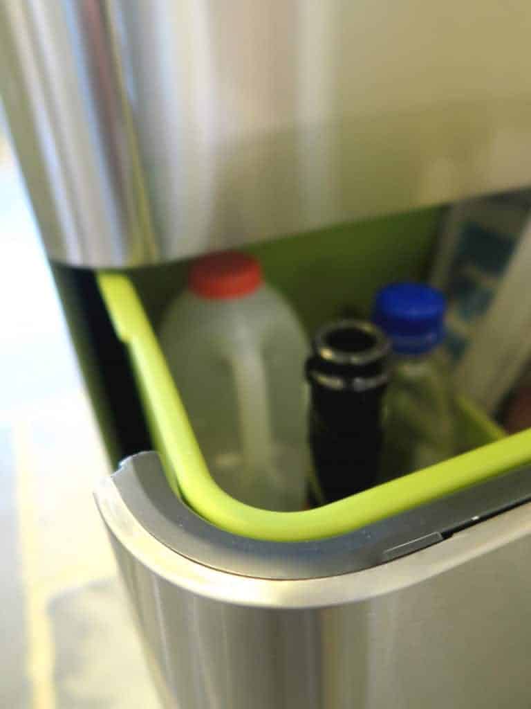 Joseph_Joseph_Totem_60_Bin_bottles