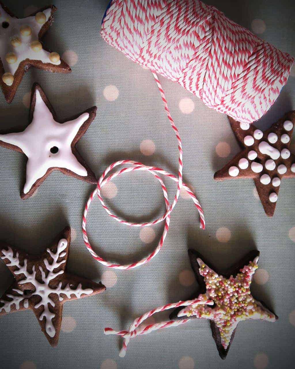 edible Christmas decorations — Make a DIY Gingerbread Garland for Christmas
