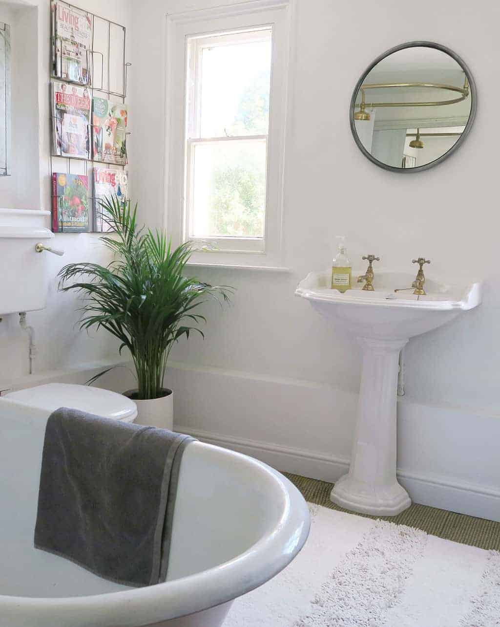 5 tips for a simple bathroom makeover 