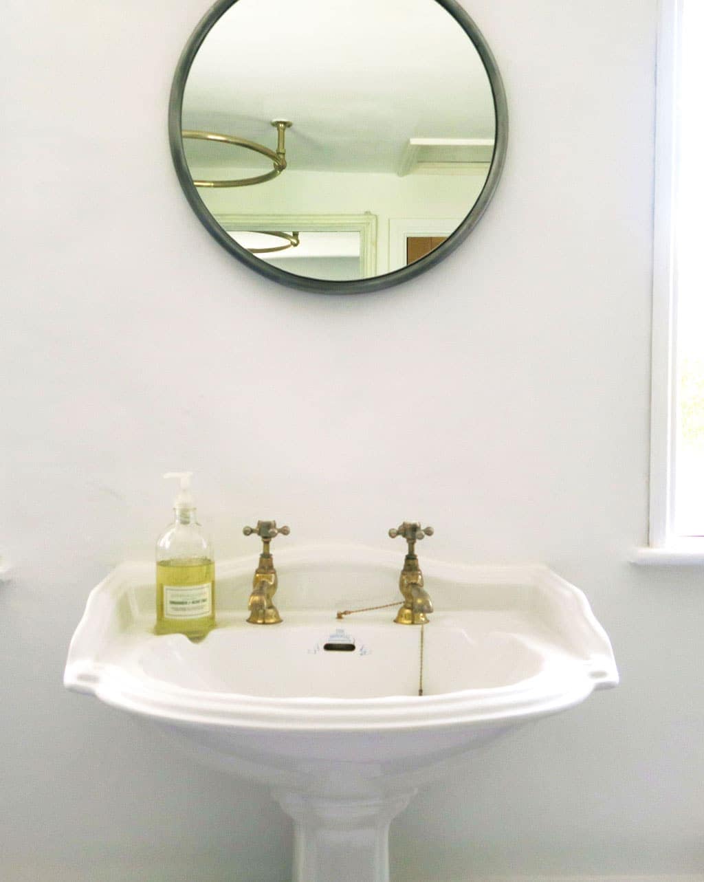 5 tips for a simple bathroom makeover from The Listed Home