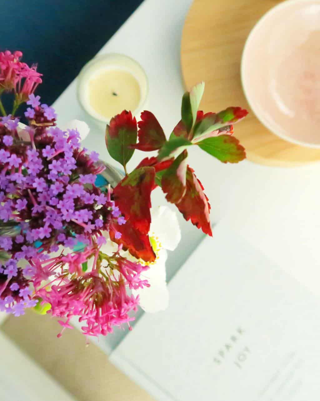 A colourful bedroom makeover | Autumn flowers