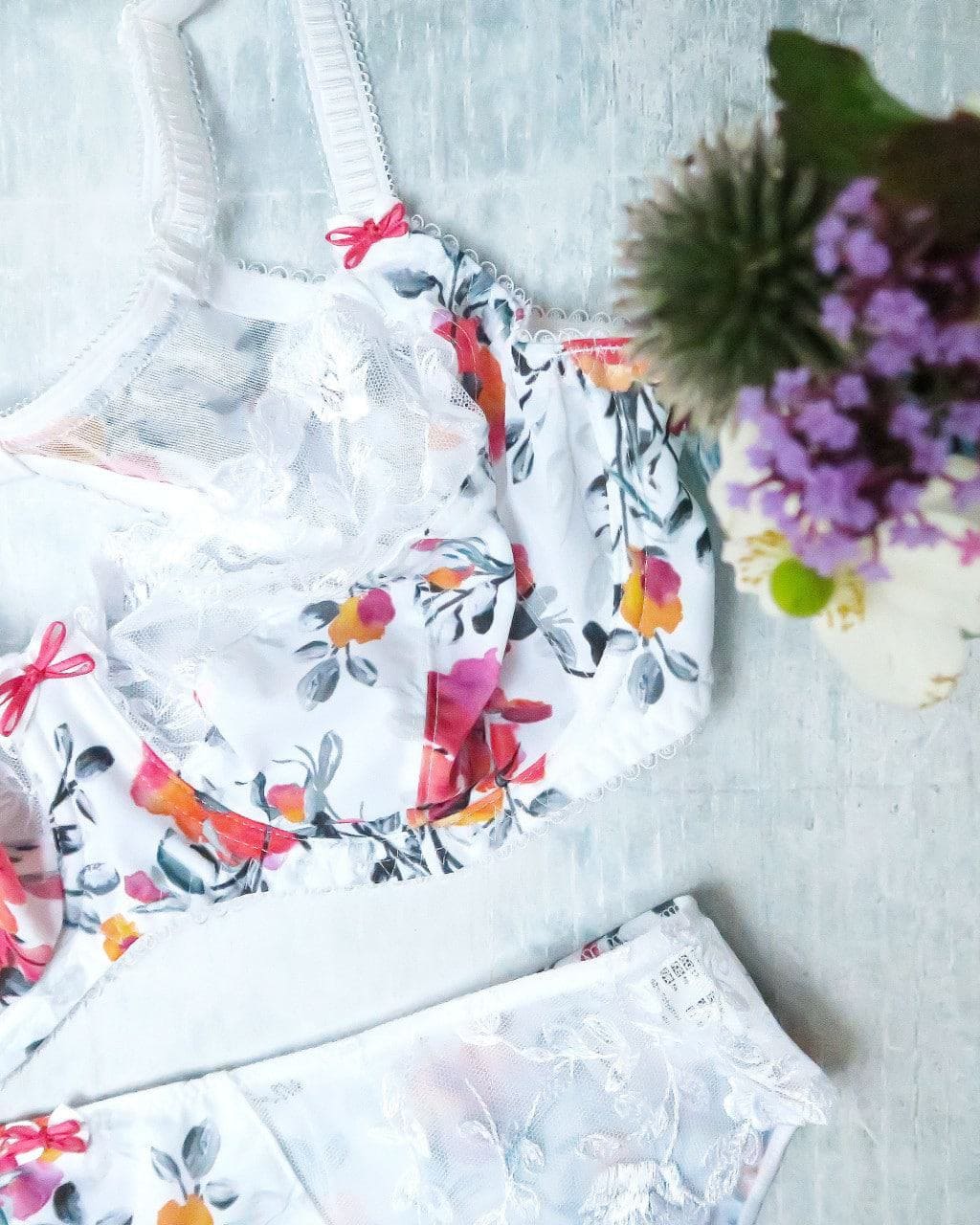 pretty lingerie from Fantasie