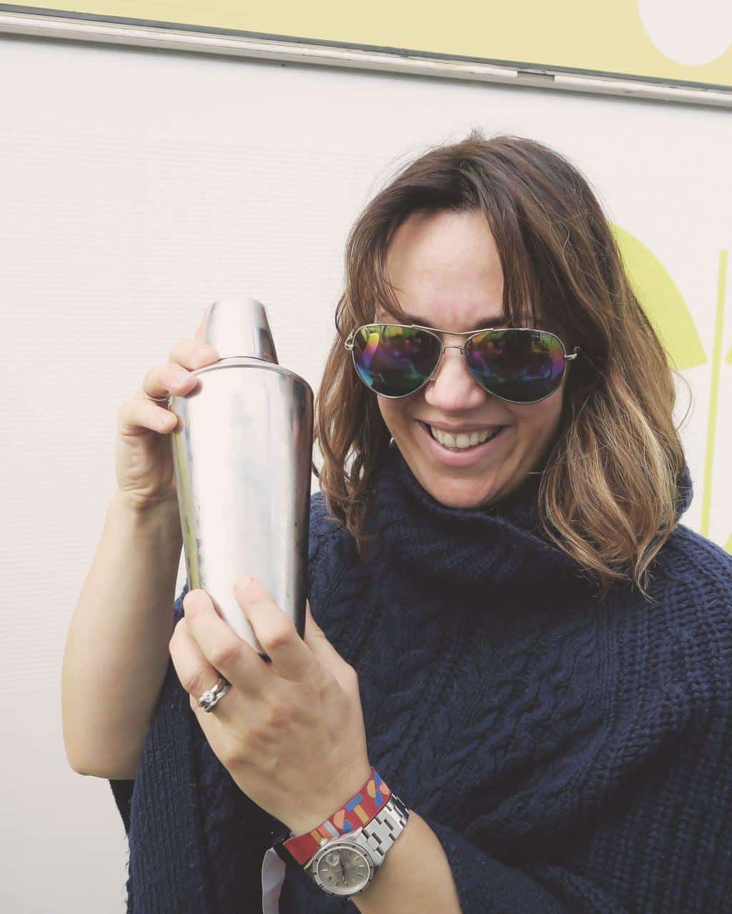 Caro showing how to make the perfect Mojito cocktail