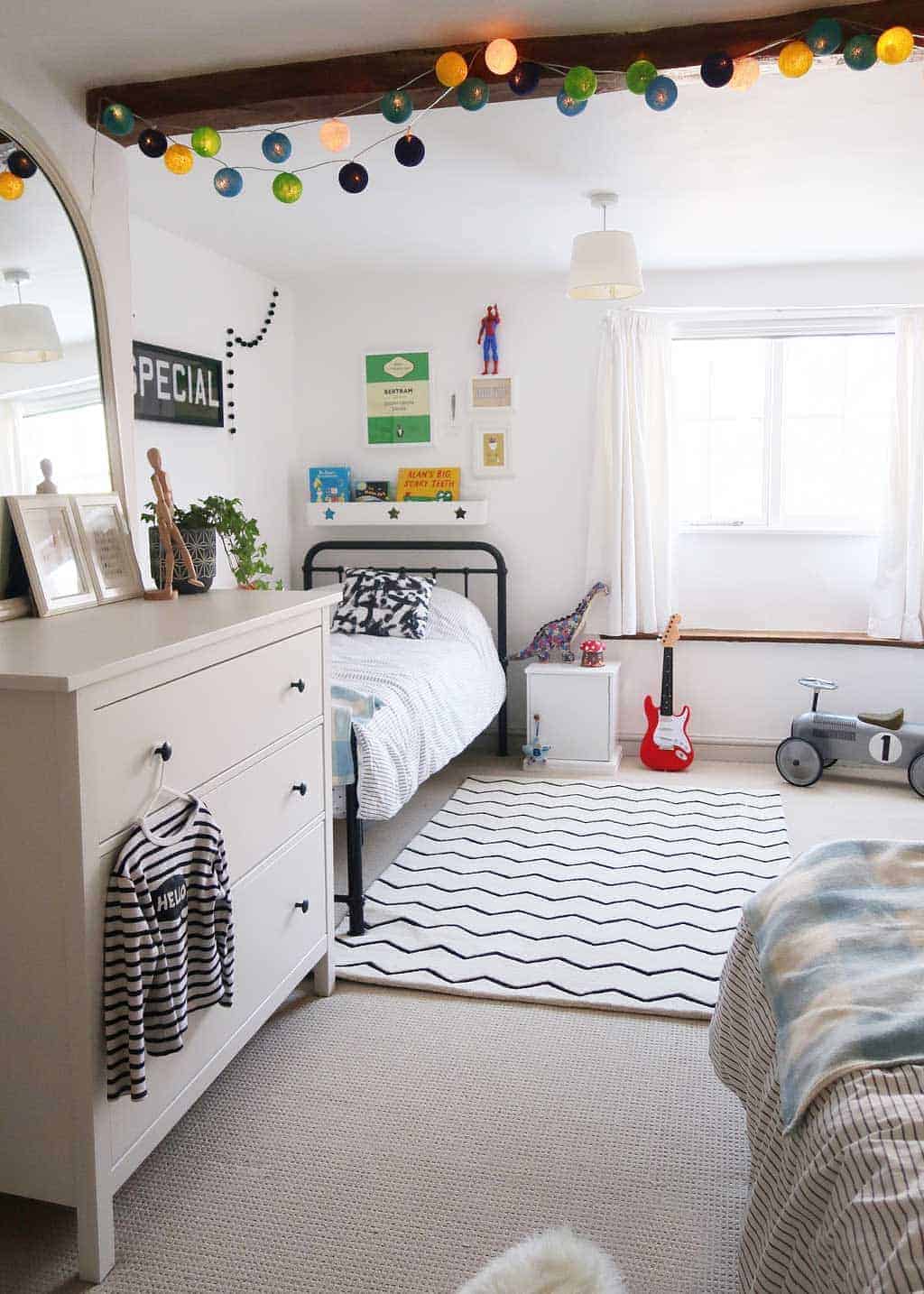 The Listed Home twin bedroom makeover — monochrome kids bedroom decor 