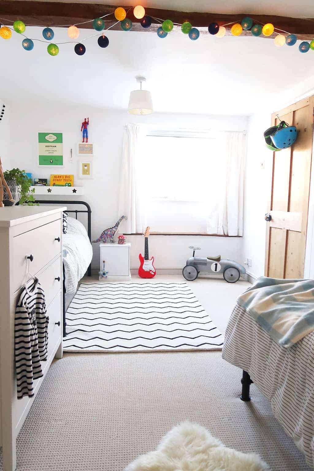The Listed Home twin bedroom makeover — monochrome kids bedroom decor 