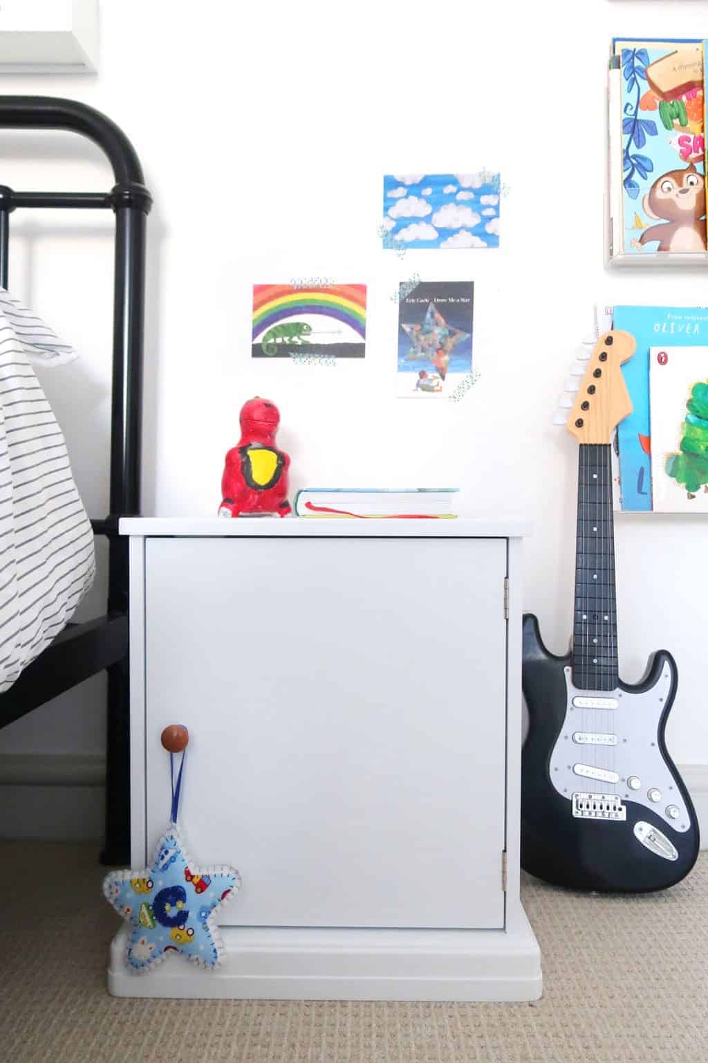 The Listed Home twin bedroom makeover — monochrome kids bedroom decor 