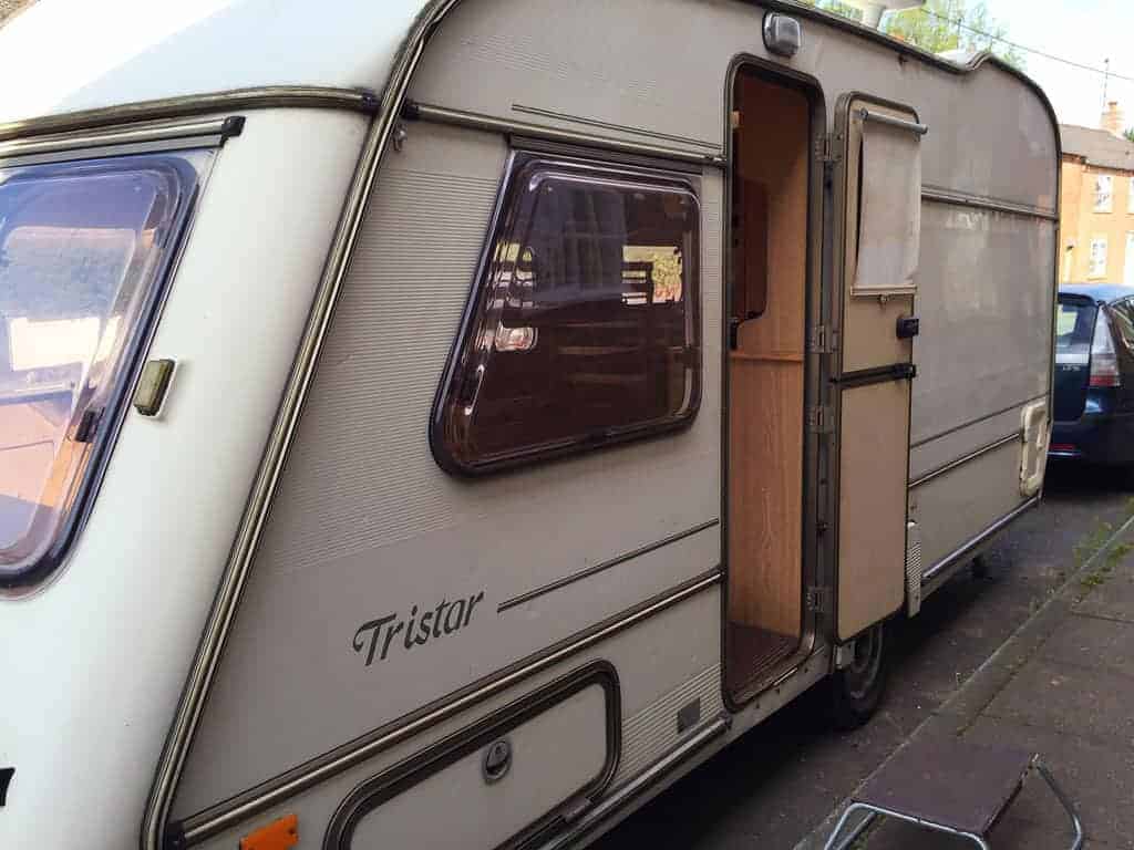 Tips for Decorating a Caravan | Painting a Caravan Exterior