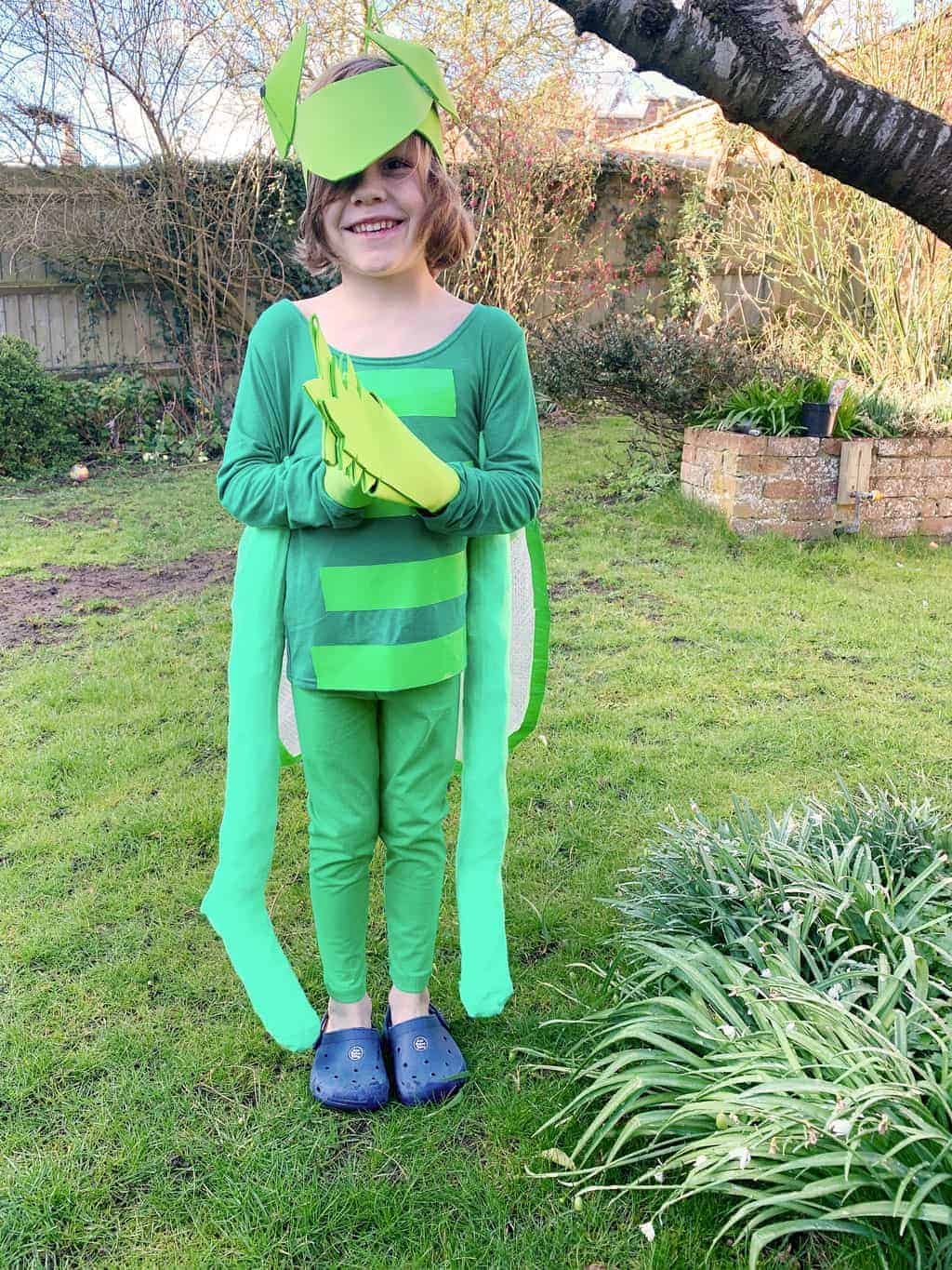 How to make a Grasshopper Costume DIY tutorial