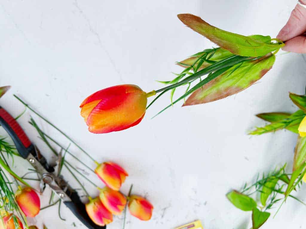An easy tutorial to make a faux Tulip Wreath DIY For Spring