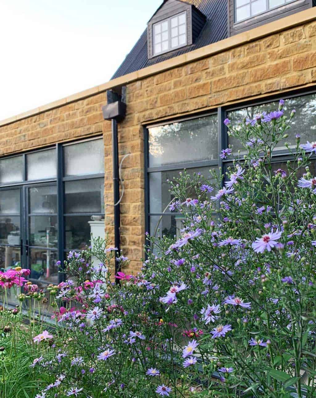 Grade 2 listed Ironstone cottage with Crittall windows and soors