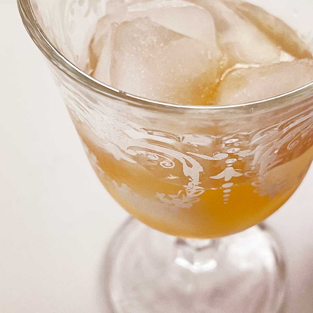 A simple recipe for homemade rhubarb gin