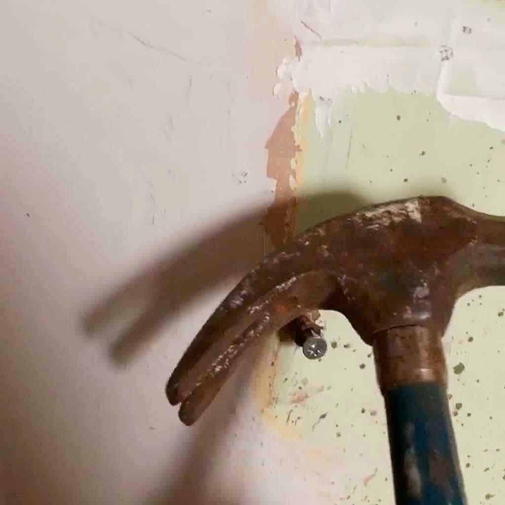  remove a wall plug or rawl plug before filling