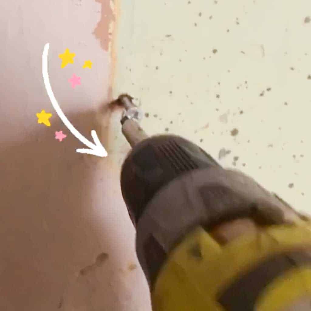  remove a wall plug or rawl plug before filling