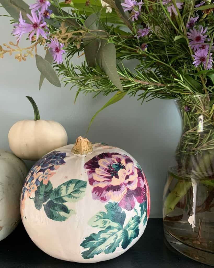 How to decorate a Pumpkin Without Carving