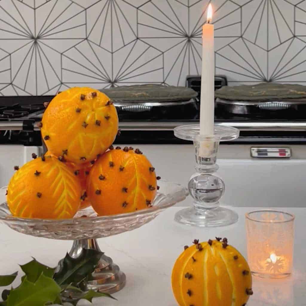 Spiced orange pomanders are a lovely craft to make at Christmas.