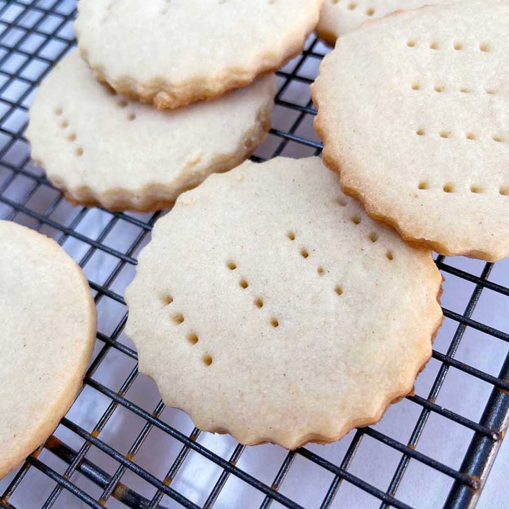 Easy Shortbread Biscuit Recipe