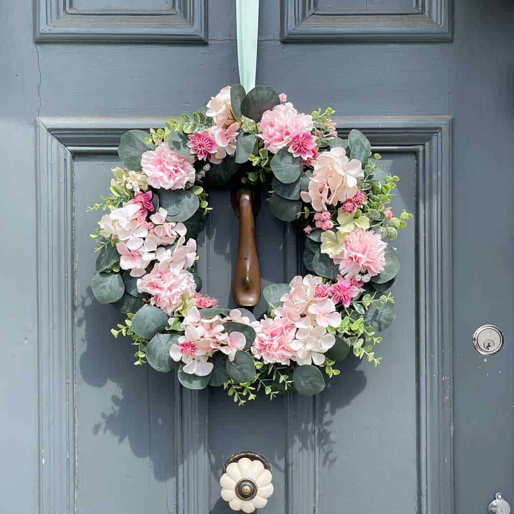 How to make a DIY summer wreath