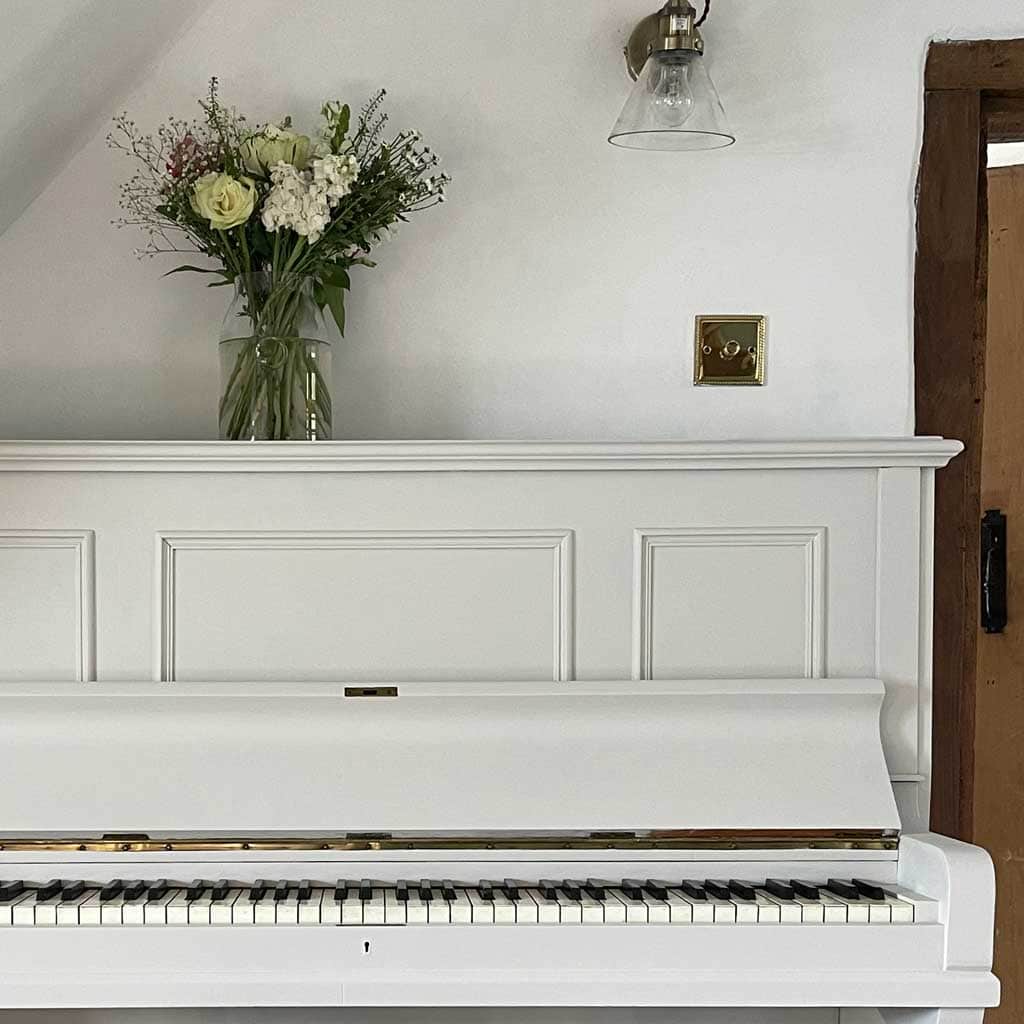 How to paint a piano tutorial, in just 3 easy steps — without priming!