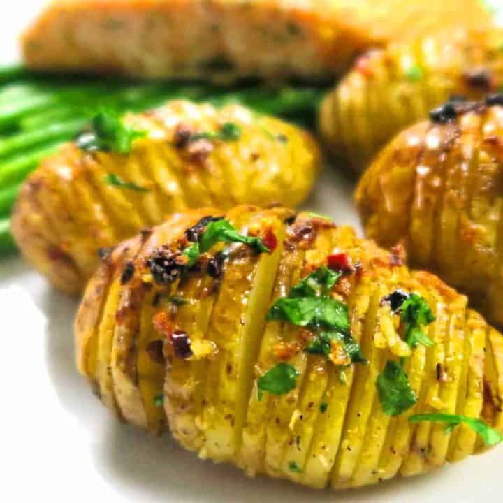 mini-hasselback-potatoes-with-garlic-and-chilli-
