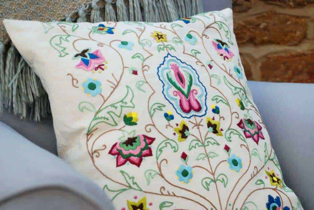 How to Make Vintage Decor Work in Your Home