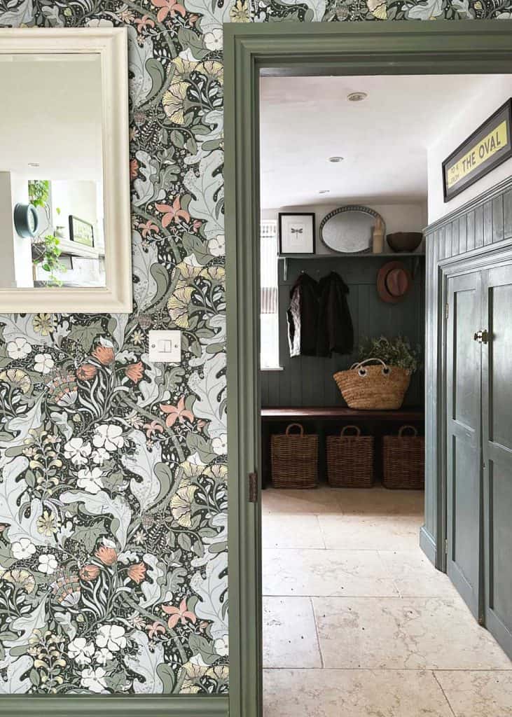 Flower wallpaper is a favorite among both homeowners and interior designers. Floral wallpaper can be used in a kitchen to great effect.