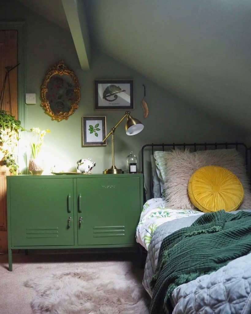 How to Get The Aesthetic Bedroom Look on a Budget