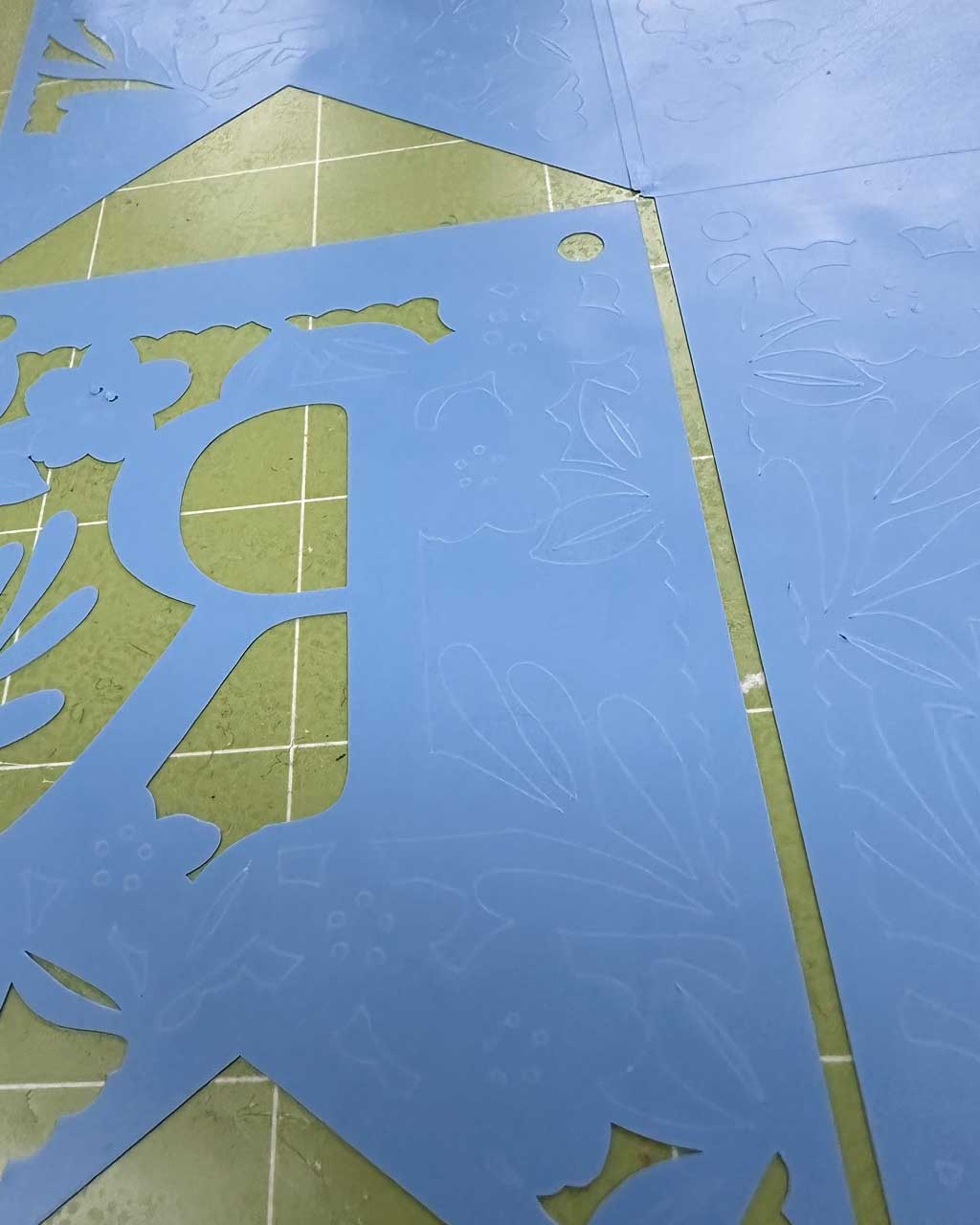Cutting the banner out of vinyl.