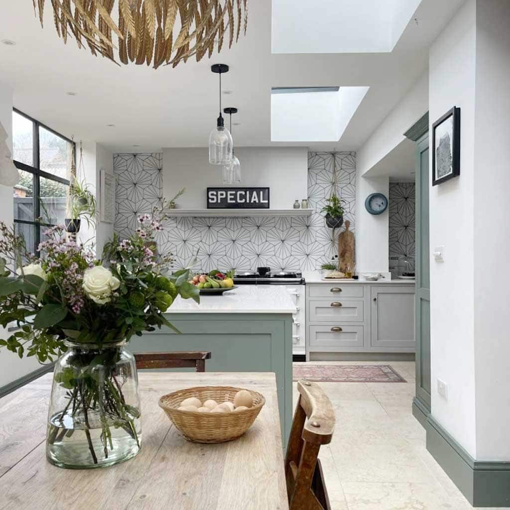 Kitchen decor for stylish homes