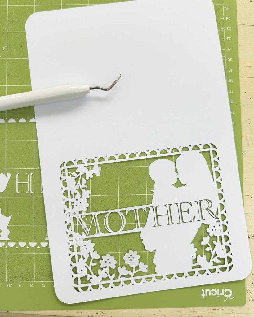 Looking for a sweet and thoughtful gift to make for Mother's Day? I've created a mothers day card design that your mum or grandmother will treasure forever. You can either print it directly onto card or cut the design out of paper and frame it. The Mothers Day card template files are simple to download. Simply follow the instructions!