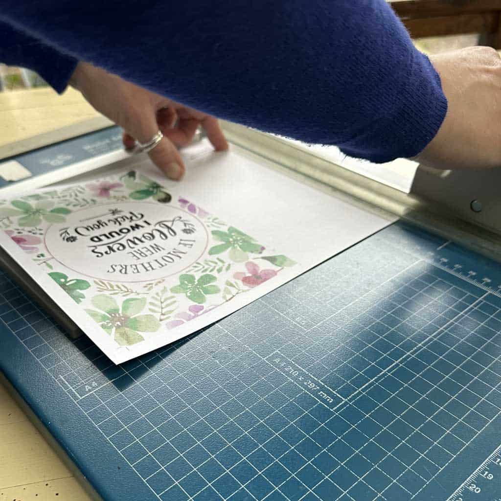 Creating a mothers day card with this free mothers day card printable: complete with bleed and crop marks.