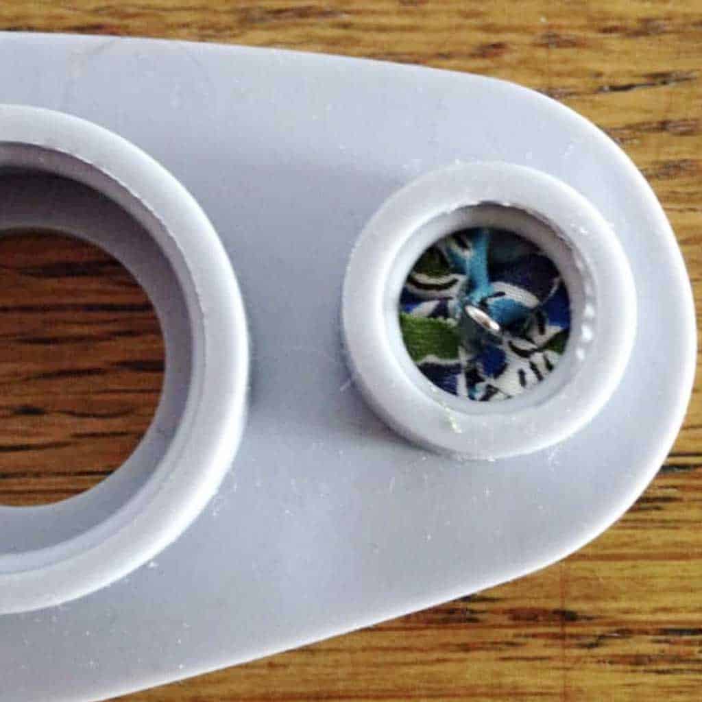 how to make fabric buttons tutorial