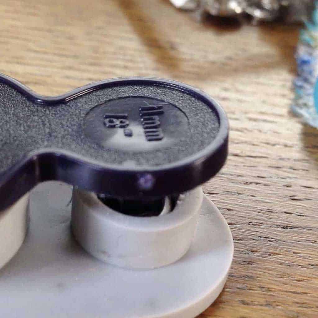 how to make fabric buttons tutorial