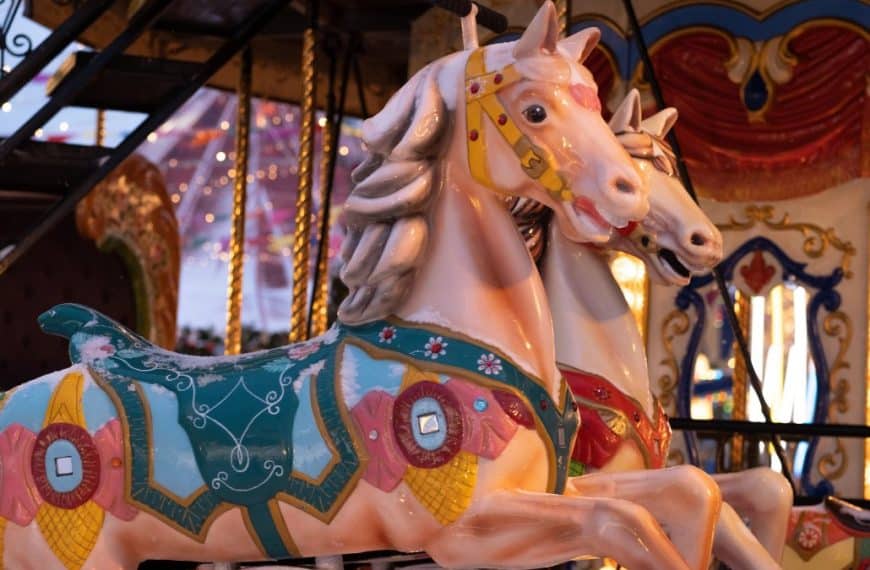 PETA wants theme parks to remove animals from carousels