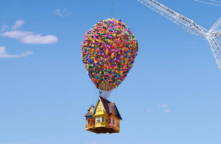 Airbnb Icons - the Up House that you can stay in