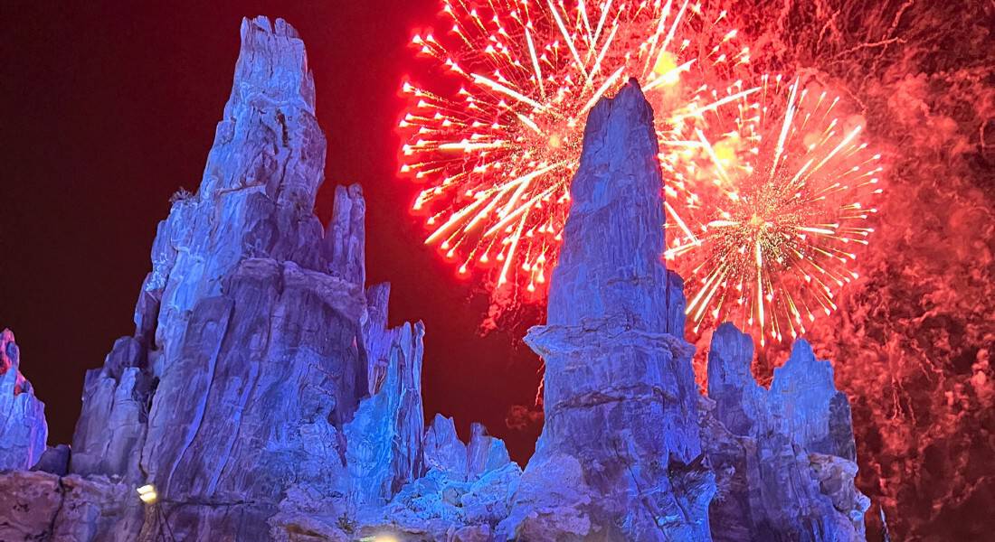 Fireworks above Star Wars Galaxy's Edge at Disneyland. (photo by Joe Tracy for Theme Park Magazine)