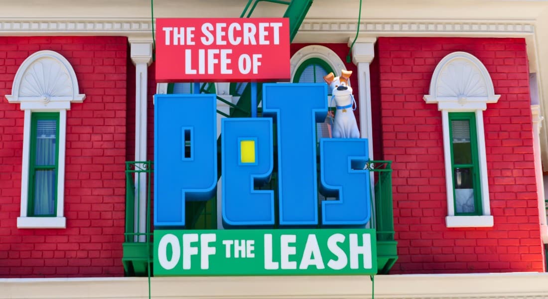 Before the merger, the studio provided creative consultation for The Secret Life of Pets: Off the Leash at Universal Studios Hollywood. (photo by Joe Tracy for ©Theme Park Magazine)