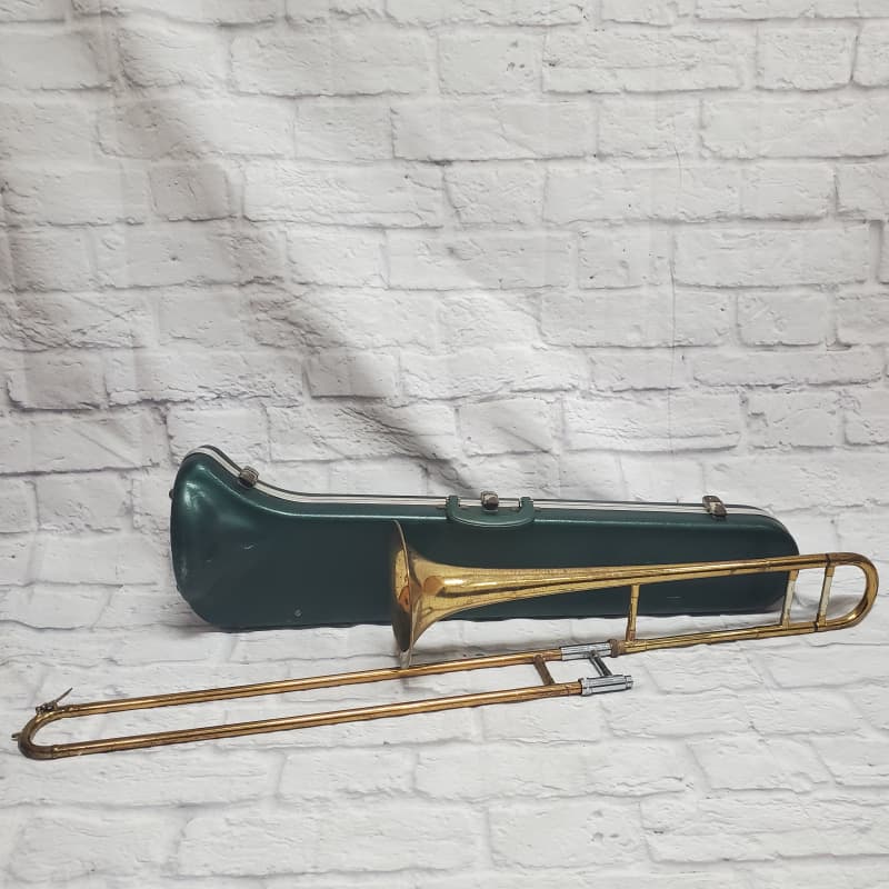 Bundy Vintage Trombone with original Green Case - 90118