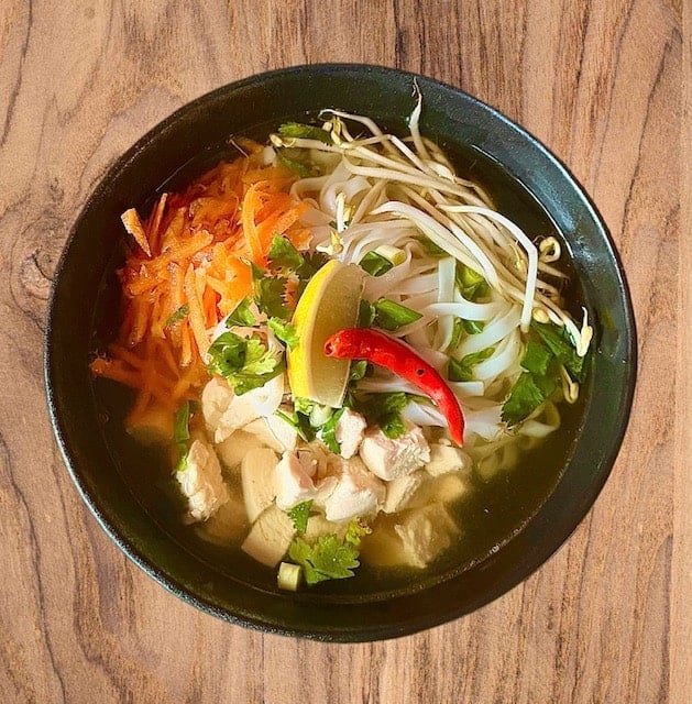 Pho Csirkehús leves