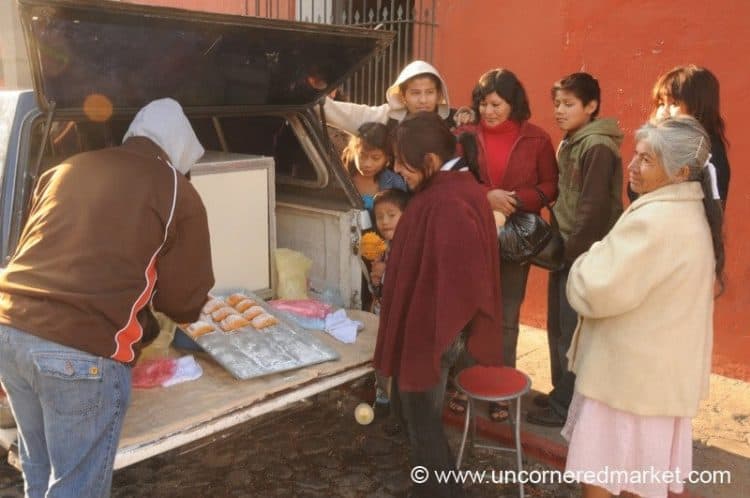Empanadas Dulces Truck, Semana Santa