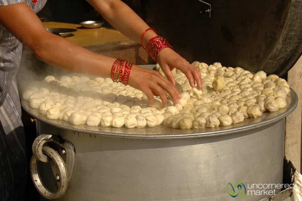 Comida Callejera de Nepal, Momos 